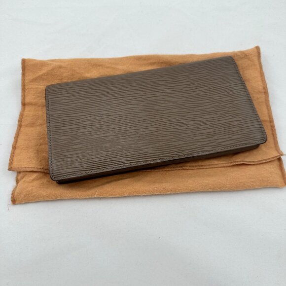 Louis Vuitton Epi Leather Honfleur Clutch Bag Lilac M5273B - Picture 4 of 5